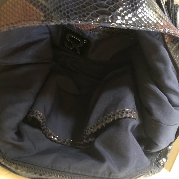 💙 SR2’s Faux Python Slouchy Tasseled Zippered Hobo Bag - Picture 6 of 12